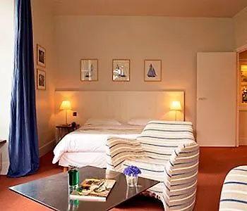 Tri Men Hotel 4*