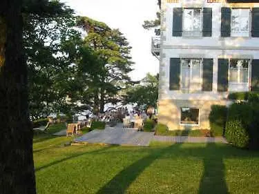 Tri Men Hotel 4*